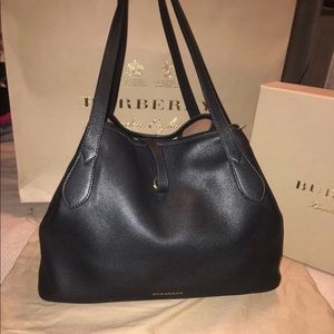 Burberry leather purse